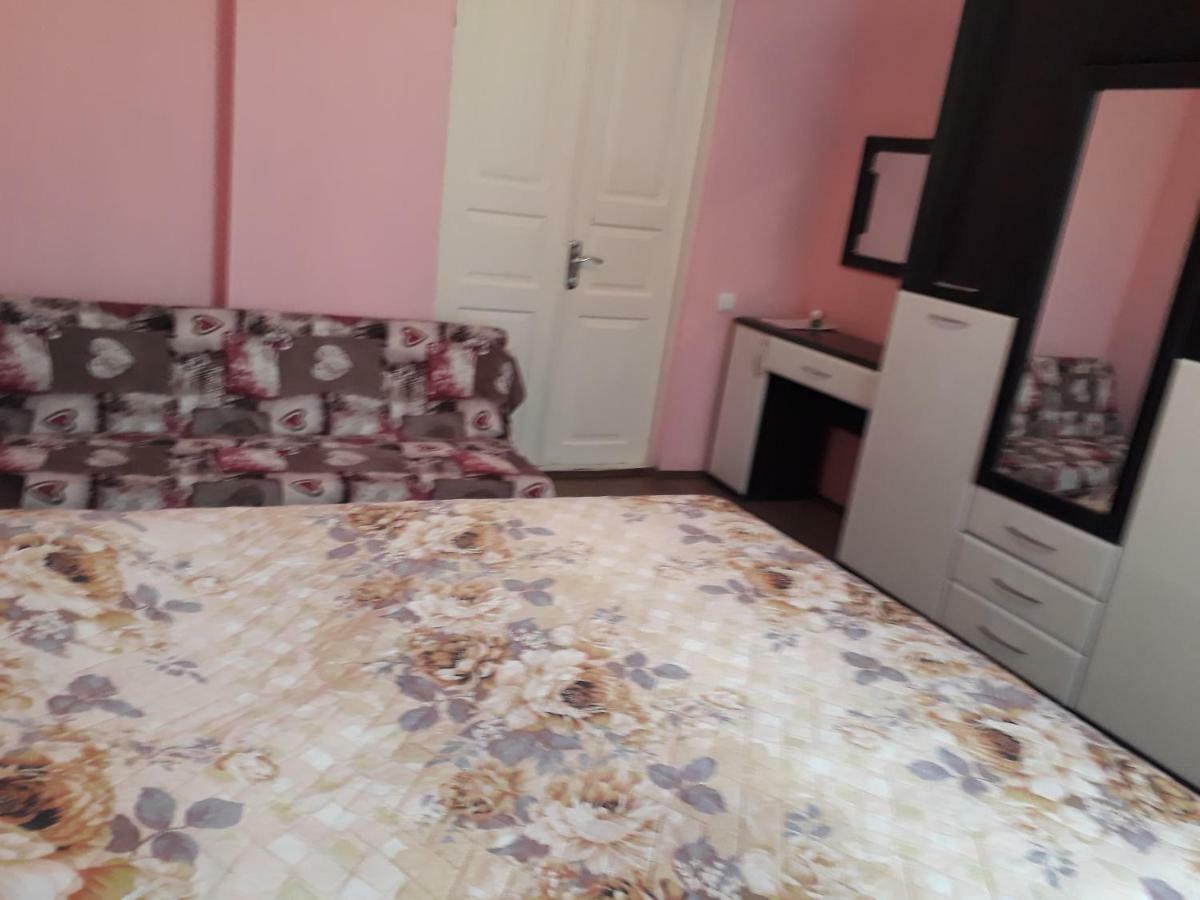 Homestay Izolda 바투미 외부 사진